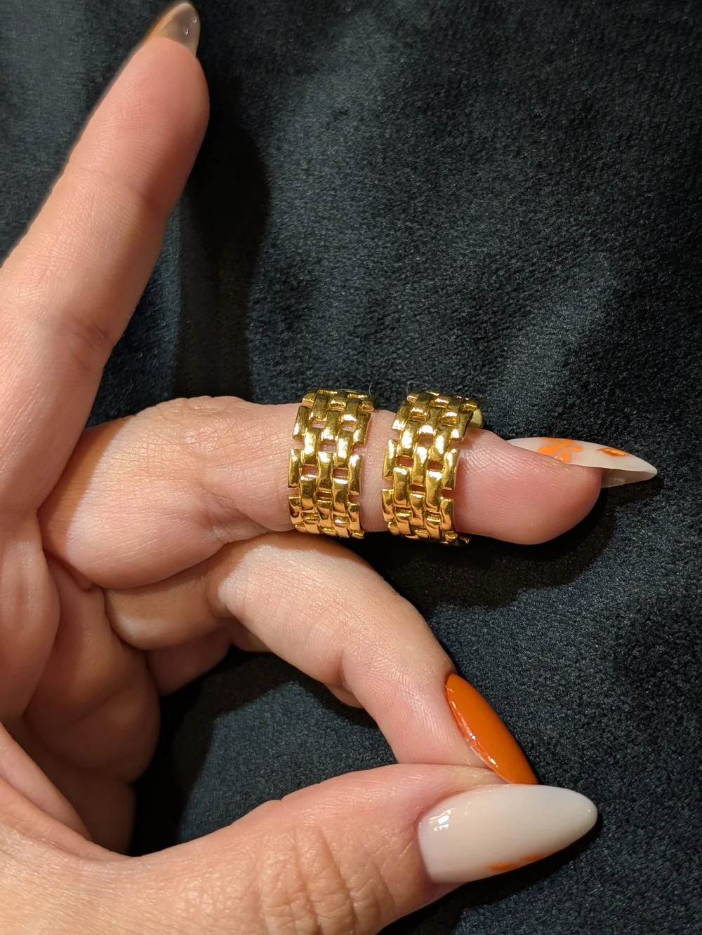 Gold Tone Woven Basketweave Huggie Hoop Earrings Screw Back No Stone Lobe